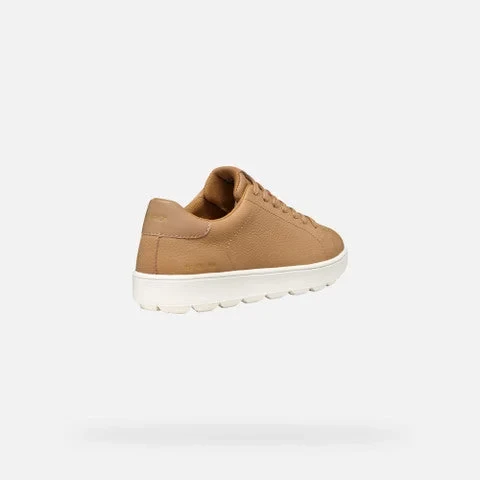 Geox Spherica ECUB-1 Woman's Sneaker Beige Tumbled Leather Ultra-Breathable Casual Everyday Style Size 36 Enhanced Comfort and Cushioning - Geox - Image 5