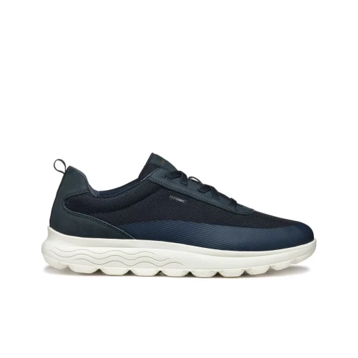 حذاء رياضي Geox Spherica Man Navy للرجال: خفيف الوزن، مسامي، مبطن، يتميز بجزء علوي شبكي وتأثير نوبوك. متوفر بمقاس 44. حذاء رياضي Geox Spherica Man Navy للرجال: خفيف الوزن، مسامي، مبطن، يتميز بجزء علوي شبكي وتأثير نوبوك. متوفر بمقاس 44.