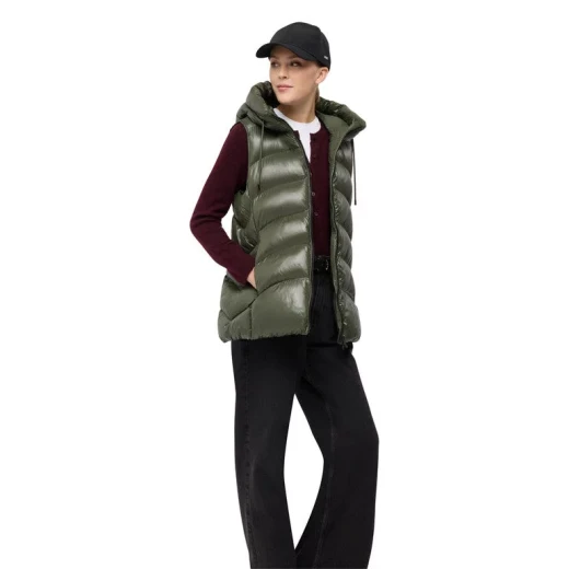 Bleyze Woman Hooded Vest in Grape Leaf Color, Crafted from Lacquered Fabric with Recycled Lining and Padding, Perfect for City Living - Size 48 - Bleyze - Image 3