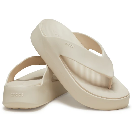 Crocs Women's Getaway Platform Flip Sandals with Free Feel Technology, Beige, Sizes 41-42. Experience Seamless Comfort and Stylish Silhouettes for Every Getaway. - Crocs - Image 16