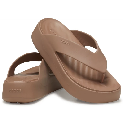 Crocs Unisex Getaway Platform Flip Sandals in Brown, Sizes 45-46, Featuring Free Feel Technology for Unparalleled Comfort and a Stylish Design Perfect for Any Getaway - Crocs - Image 3