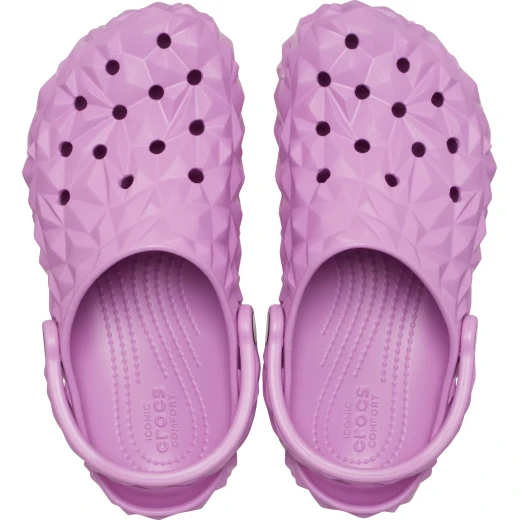شبشب كروكس كلاسيكي هندسي للنساء باللون الوردي مقاس 38-39 مريح وخفيف الوزن بتقنية Iconic Crocs Comfort للنساء شباشب أنيقة مثالية للارتداء اليومي - كروكس - Image 23