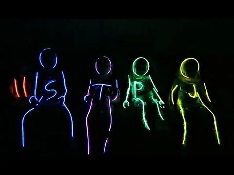 مجموعة عصا مضيئة للحفلات - 100 قطعة ألوان متنوعة 8 بوصة - Image 3