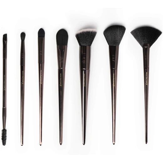 Max Factor Pro Fan Brush F5 for Precise Highlighting Bronzing and Setting Powder Application Makeup Tool - Max Factor - Image 4