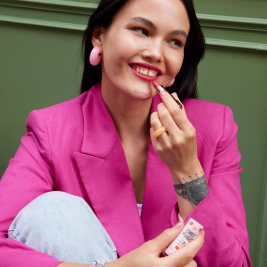 Essence Emily in Paris Classic Red Matte Lipstick Long Lasting Pigmented Makeup - Essence - Image 3