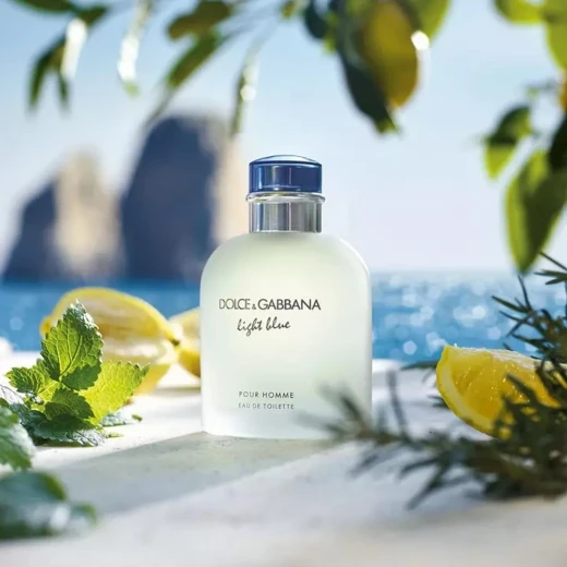 دولتشي اند غابانا لايت بلو ماء تواليت 125 مل: عطر منعش للنساء، رائحة الأزهار، عطر البحر الأبيض المتوسط - دولتشي اند غابانا - Image 3