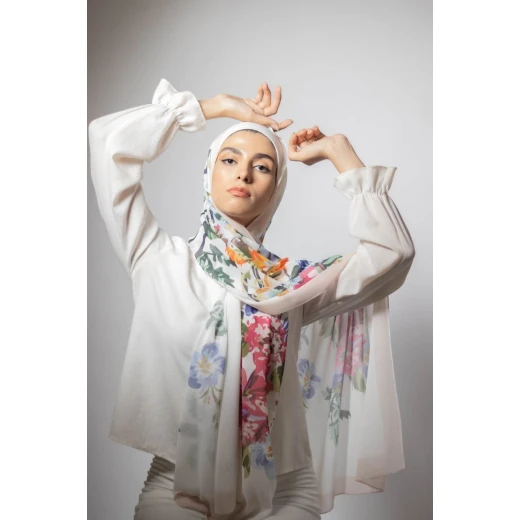 Love Garden Georgette Chiffon Hijab: Soft, Airy Scarf for a Gentle & Elegant Daily Look, Featuring Exclusive Designs, Made in Egypt, & Extra Long 300x70cm Size - Pink - Kain - Image 5