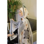 Kain Flower Power Georgette Chiffon Hijab: Soft & Comfortable Scarf for Everyday Wear, Featuring Exclusive Designs, Extra Long 300x70cm Size, & Made in Egypt for Elegant Style - Flower power
