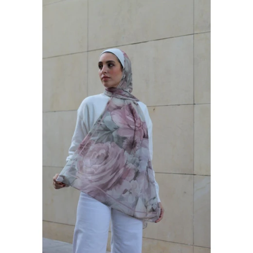بتلة توهج حجاب كاين جورجيت شيفون: حجاب عصري وخفيف الوزن لإطلالة يومية أنيقة، بتصاميم حصرية، مقاس 300 × 70 سم بتلة توهج حجاب كاين جورجيت شيفون: حجاب عصري وخفيف الوزن لإطلالة يومية أنيقة، بتصاميم حصرية، مقاس 300 × 70 سم