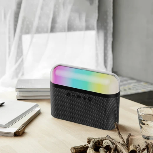 مكبر صوت WiWU Thunder P60 بتقنية البلوتوث: محمول مع LED وبطارية طويلة - وي وُو - Image 3