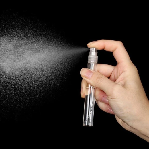 بخاخات عطر زجاجية محمولة قابلة لإعادة التعبئة حجم السفر 10 مل طقم 4 قطع مع قمع تعبئة - Image 2