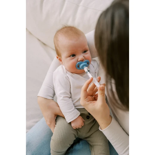 Dr.Brown's Pacidose Liquid Medicine Dispenser , Combo Pack ( Stage 1 pacifier (0-6m), Stage 2 pacifier (6-18m) and 1 Syringe ) - Dr. Brown's - Image 7