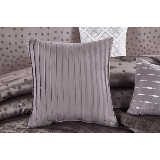 Merlin Livings 7 pieces Luxury Jacquard King Size Bedding set Elegant Geometric Pattern Set for Master Bedroom - Merlin Livings - Image 6