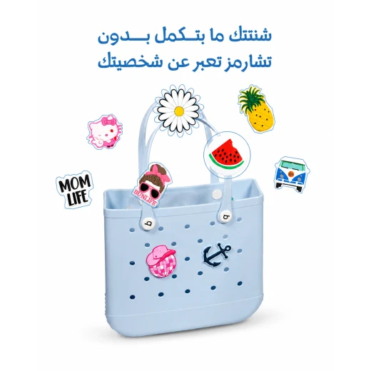 زينة حقائب بوجي باجز على شكل دولفين أزرق بتصميم بحري أنيق ومرح، إكسسوار لتخصيص حقائب الشاطئ والرحلات والسفر والاستخدام اليومي، مقاوم للماء وسهل التركيب والإزالة، قطعة واحدة متينة وعالية الجودة - بوجي باغز - Image 3