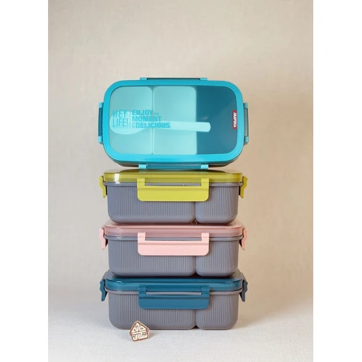 3-Compartment Kids Lunch Box with Spoon – Leak Proof Bento Box - Amigo - Image 2