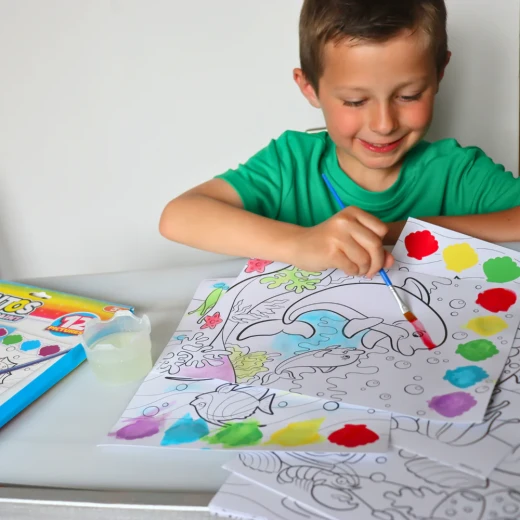 مجموعة أنشطة الرسم بالألوان المائية المعطرة للأطفال مع صفحات أنشطة للرسم وأقراص ألوان بروائح الفاكهة وفرشاة رسم طقم فني إبداعي للسفر واللعب التعليمي الآمن عمر 3+ من سينتوس - سينتوس - Image 6