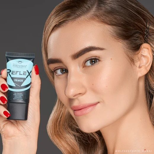 فوريفر 52 برايمر RXP001 20 مل، تغطية ناعمة، لمسة مطفية طبيعية، تقليل المسام والعيوب، غني بفيتامين E من ريفليكس - فورإيفر 52 - Image 3