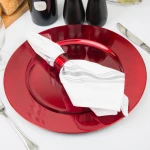 طبق ديكور سفلي بلاستيك 33 سم من Decorazioni Natalizie - أحمر - ديكوراتسيوني