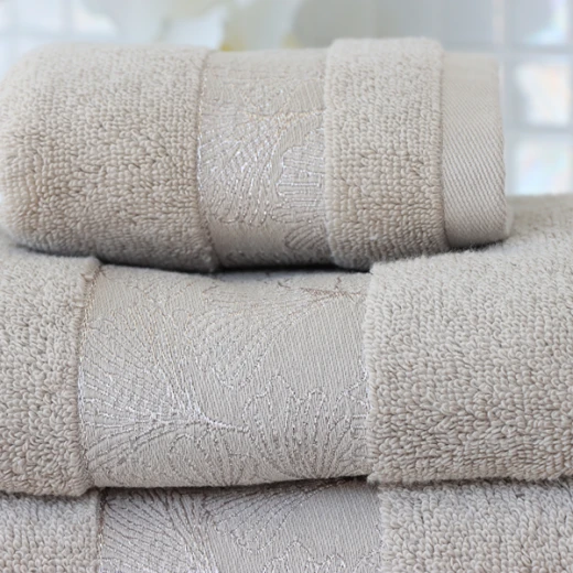 Nova Home Utopia Towel with Silver Details - 100% Cotton - 30x50 Cm - Beige & Silver - Nova Home - Image 2