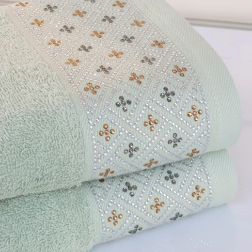 Nova Home Roberta Towel with Silver Details - 100% Cotton - 30x50 Cm - Light Green - Nova Home - Image 2