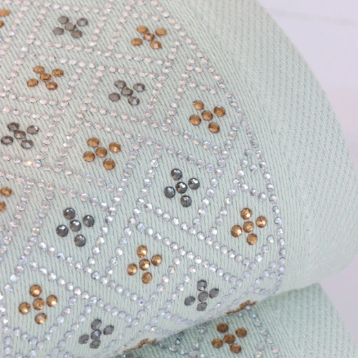 Nova Home Roberta Towel with Silver Details - 100% Cotton - 30x50 Cm - Light Green - Nova Home - Image 3