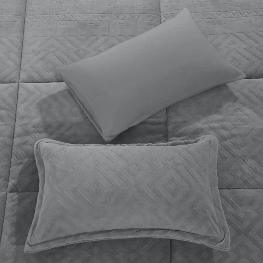 Nova Home Froska Winter Embossed Flannel  Comforter Set with Soft Fur Backing - King/Super King - Grey - Nova Home - Image 6