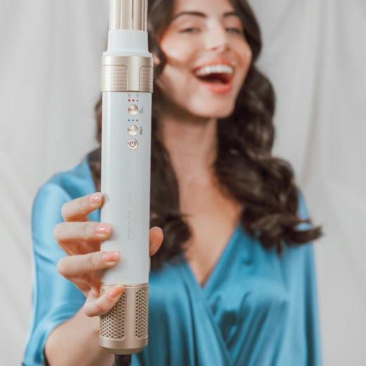 جهاز تصفيف الشعر متعدد الاستخدامات Cecotec CeramicCare 14 في 1 AirGlam Champagne، مزود بتقنية كواندا، ومحرك رقمي بدون فرش بقوة 1400 واط وسرعة 110000 دورة في الدقيقة، وطلاء سيراميك وكيراتين، و3 سرعات، و3 إعدادات للحرارة - سيكوتك - Image 3