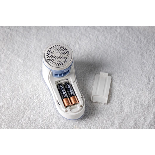 Geepas Fabric Lint Remover – Model GLR63068UK-BL - GEEPAS - Image 2