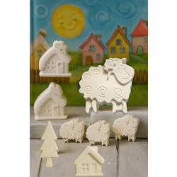 The three sheeps story set contains one big mother sheep and 3 lambs, and 3 houses and 1 tree 