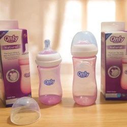 A&M Home Baby Bottle, Pink, 330ml – BPA-Free, Anti-Colic, Natural Nipple, Easy Grip for Newborns and Infants
