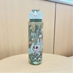 مطرة ماء 800 مل بتصميم لابوبو, مع شلمونة, باللون الأخضر - لابوبو