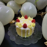 كعكة عيد ميلاد مصنوعة من الشمع من سكين آند بيوند - سكن آند بيوند