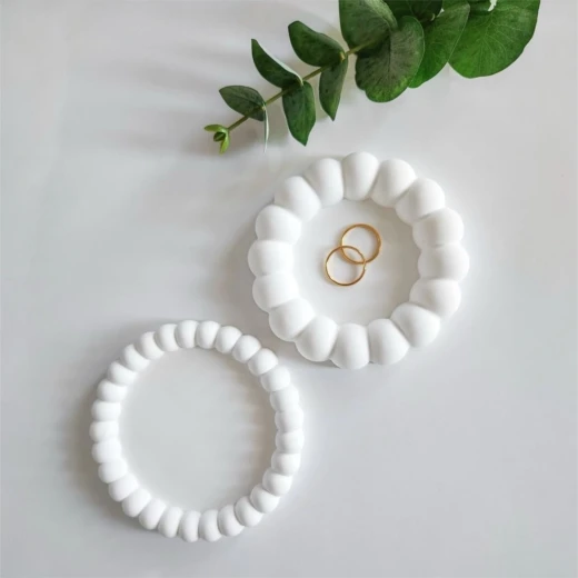 Naiviol Small Bubble Round Decorative Gypsum Coaster – 100% Handmade, Cup and Candle Base for Modern Coffee Table Décor, Elegant Home Gift for Home Styling Lovers - Niveole - Image 3