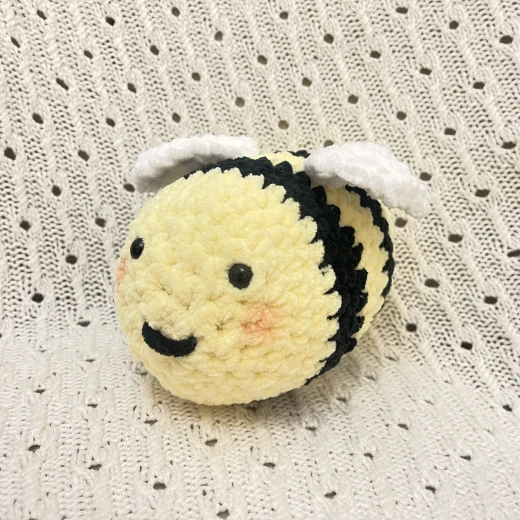 Wool dolls for childre ،soft doll ، Cute bee crochet - Daf'aa - Image 2