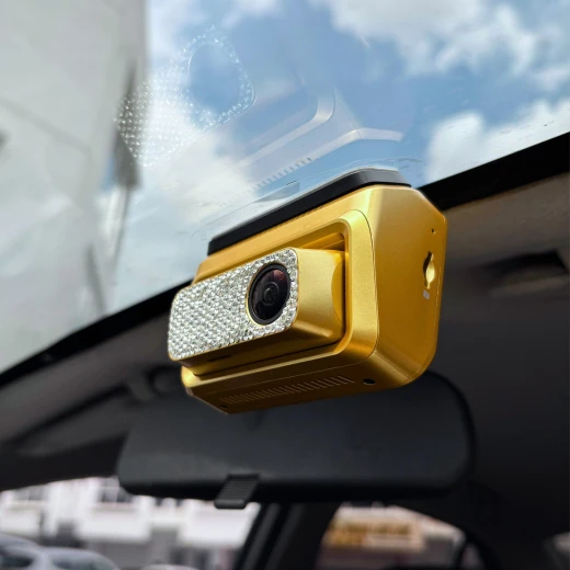 DDPAI Z60 4K Pro Dual Channel Dash Cam (Gold Version) with ultra-clear 4K recording, dual front and rear cameras, advanced night vision, built-in GPS, Wi-Fi connectivity, and loop recording for complete driving protection - Ddpai - Image 5