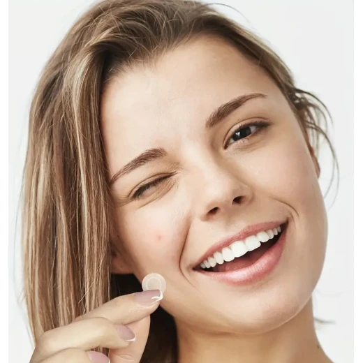 لصقات هيتووركر مايكرو دارت لتنقية البشرة – لصقات علاج الحبوب للنساء مع حمض  وحمض الأزيليك وفيتامين  والسيكا – 18 لصقة - سنجزي - Image 8