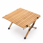 طاولة رحلات خشبية قابلة للطي رول توب مقاس 60×60×45 سم بلون خشبي طبيعي، تصميم عملي وخفيف مع سطح متين مقاوم للعوامل الجوية من عتاد - عتاد