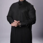 ثوب أسود مطرّز رجالي مقاس (لارج-62) بتفاصيل فاخرة وخياطة راقية من مدراز - مدراز